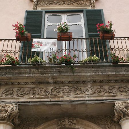 מודיקה Palazzo Il Cavaliere B&B De Charme מראה חיצוני תמונה