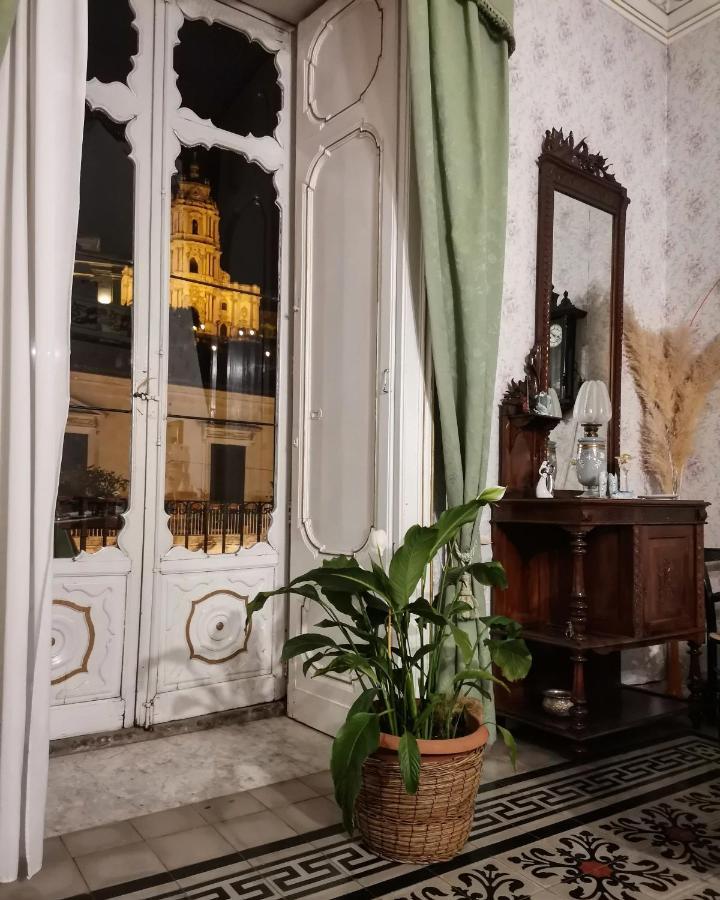 מודיקה Palazzo Il Cavaliere B&B De Charme מראה חיצוני תמונה