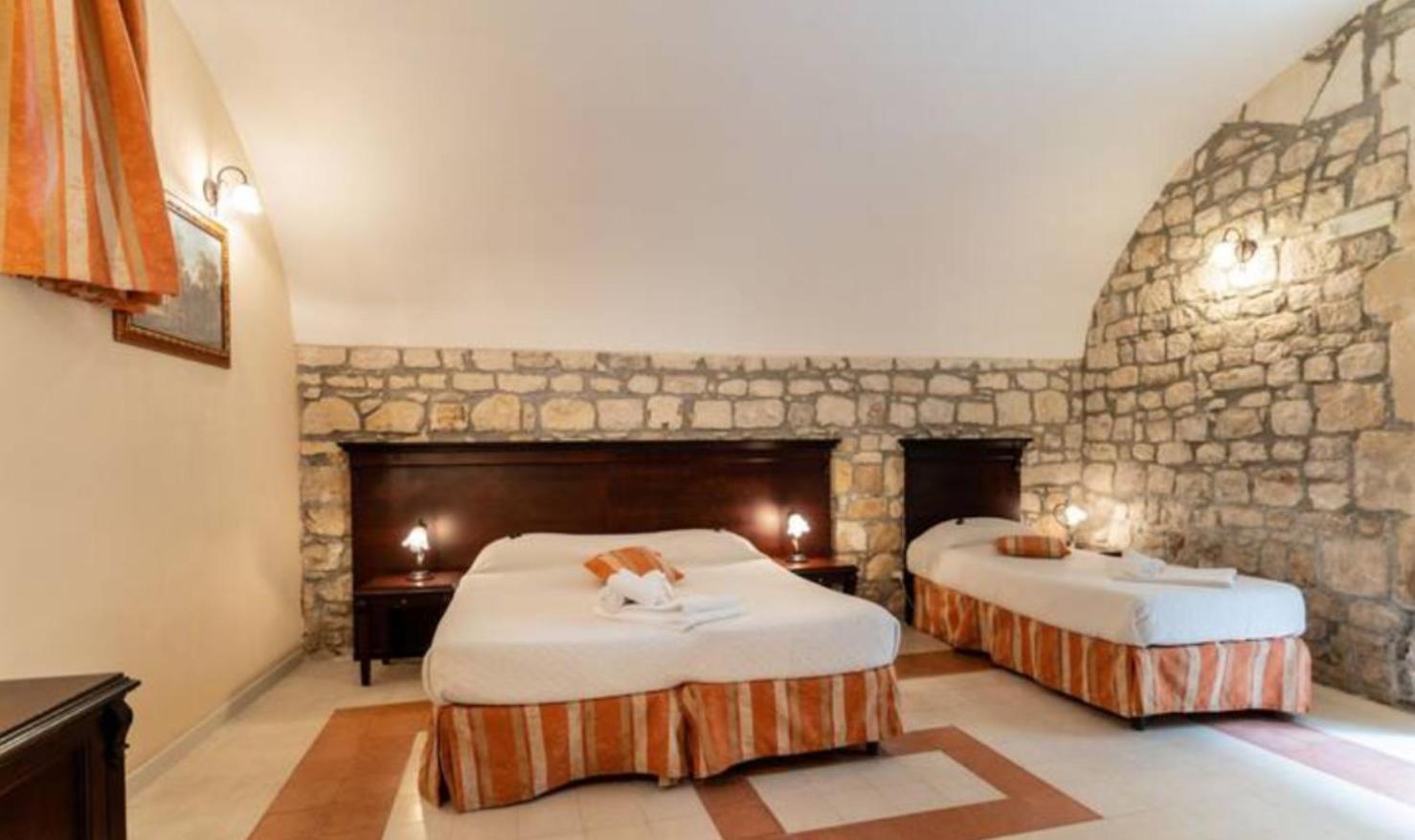 מודיקה Palazzo Il Cavaliere B&B De Charme מראה חיצוני תמונה