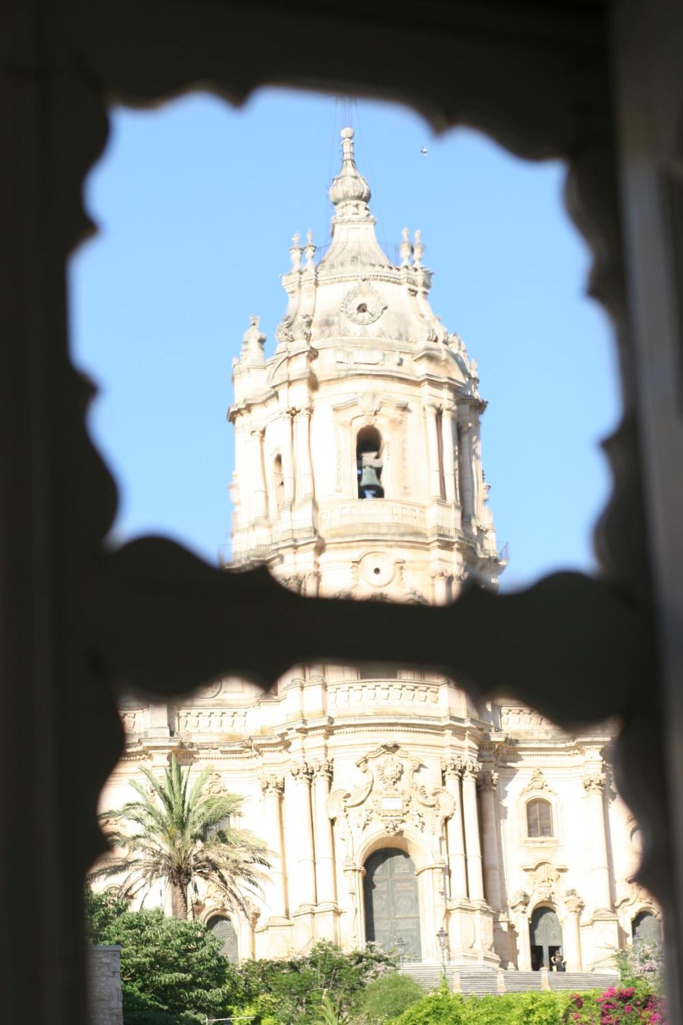 מודיקה Palazzo Il Cavaliere B&B De Charme מראה חיצוני תמונה