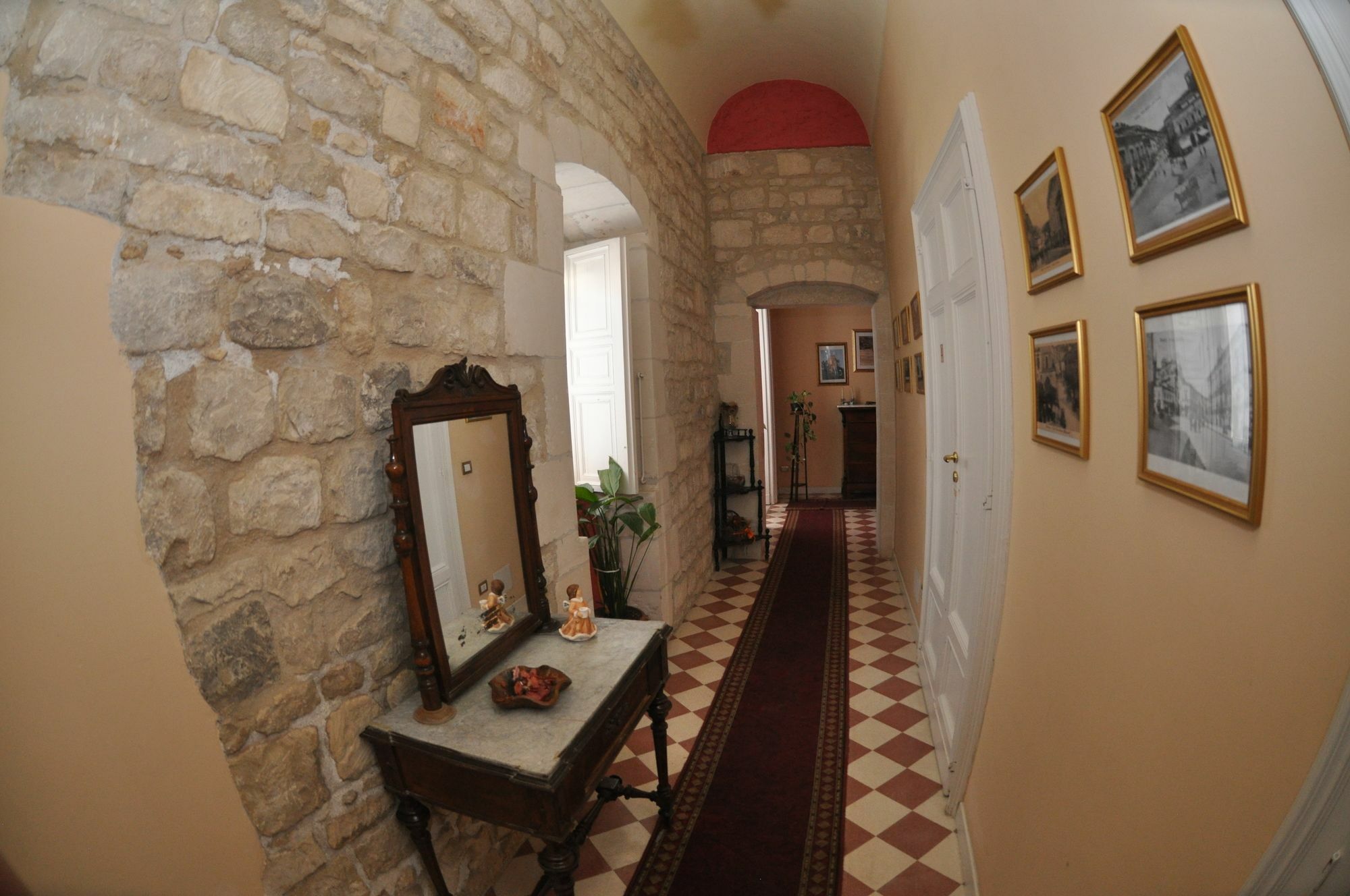 מודיקה Palazzo Il Cavaliere B&B De Charme מראה חיצוני תמונה