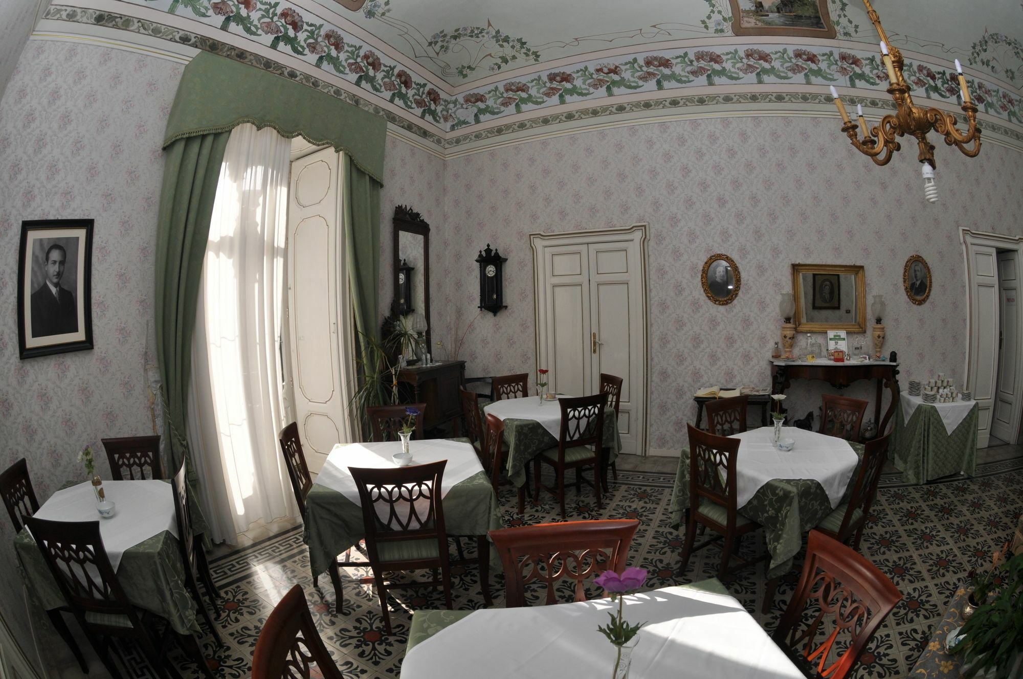 מודיקה Palazzo Il Cavaliere B&B De Charme מראה חיצוני תמונה